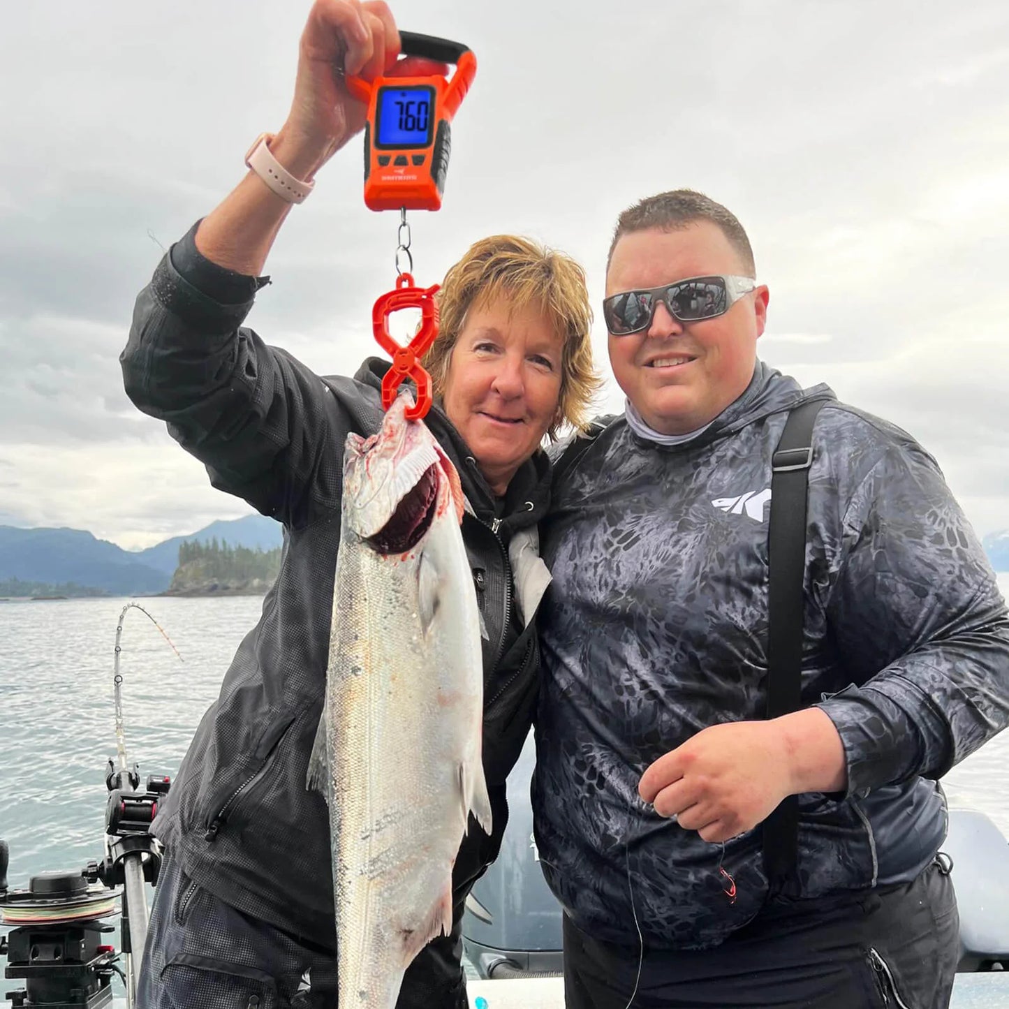 KastKing WideView Floating Waterproof Digital Scale or Lip Grip Combo